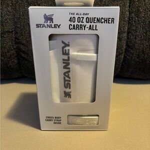 White Stanley 40 ounce quencher cup strap